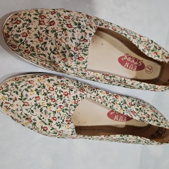 Fun Steps Floral 90's Slip On Size 7 1/2 - Picture 5 of 11